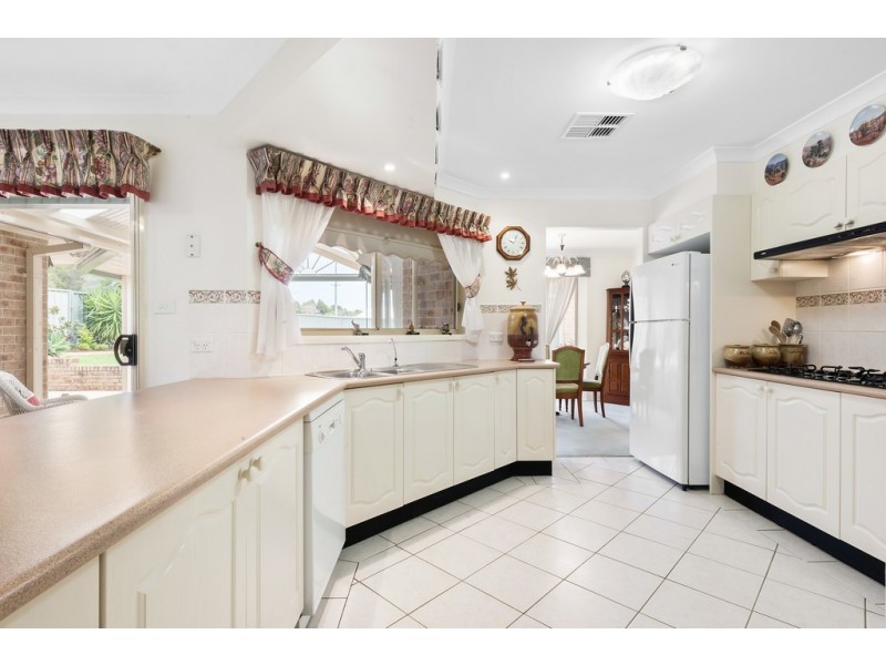 41 Boldero Crescent, Glenmore Park NSW 2745