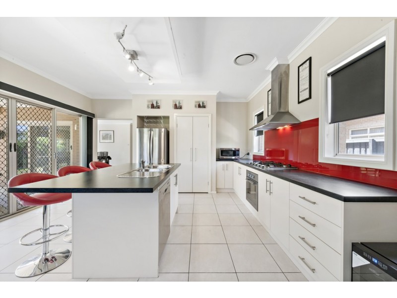 5 Kittiwake Place, Cranebrook NSW 2749