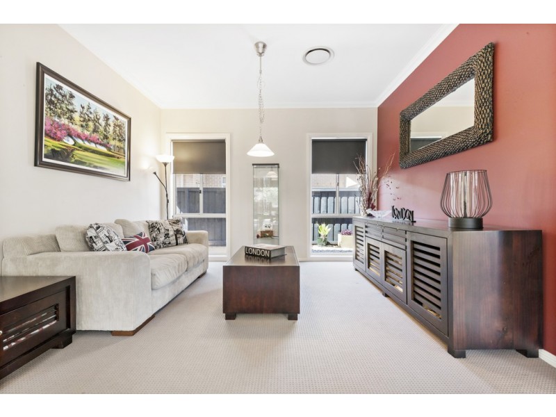 5 Kittiwake Place, Cranebrook NSW 2749