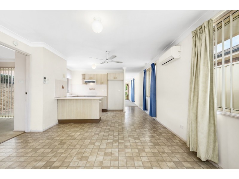 2/45 Kenneth Slessor Drive, Glenmore Park NSW 2745