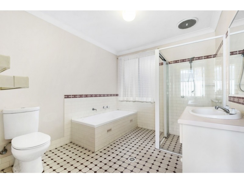 2/45 Kenneth Slessor Drive, Glenmore Park NSW 2745