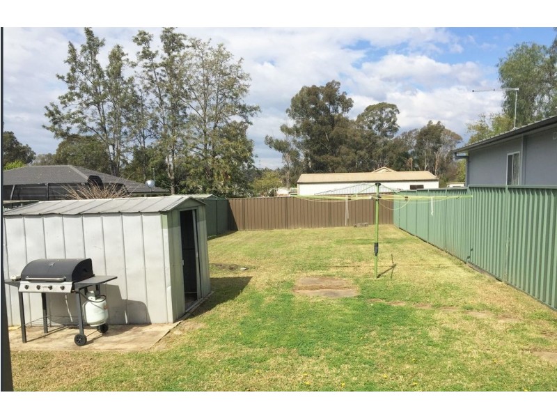 88 Eton Road, Cambridge Park NSW 2747