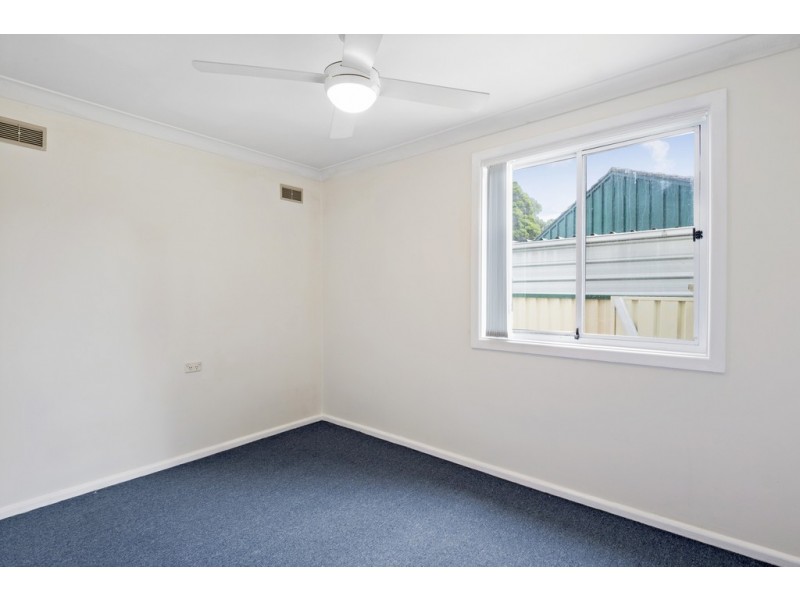 21 Palau Crescent, Lethbridge Park NSW 2770