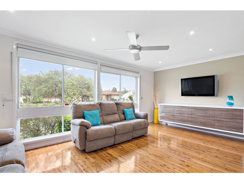 40 Warburton Crescent, Werrington County NSW 2747