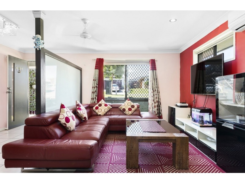 10 Glenmore Ridge Drive, Glenmore Park NSW 2745