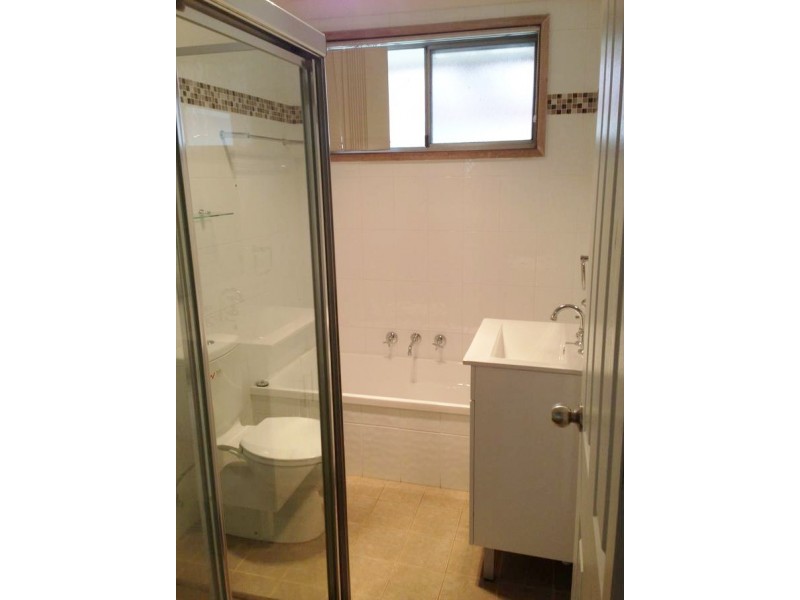 24 Kista Dan Avenue, Tregear NSW 2770