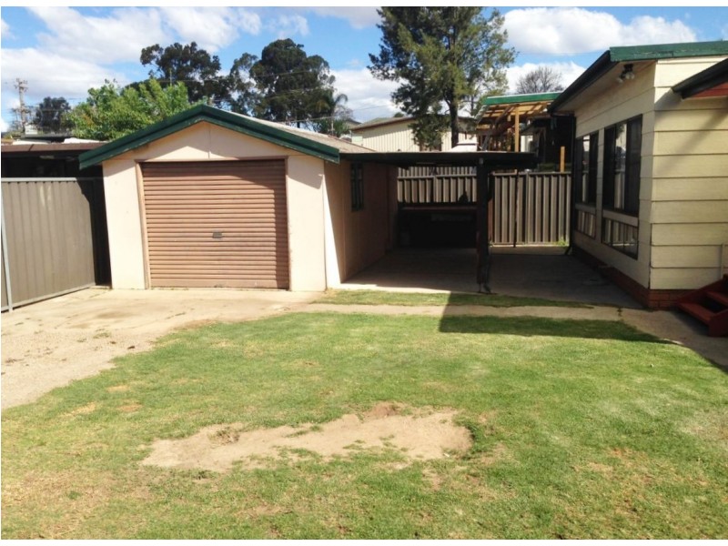 24 Kista Dan Avenue, Tregear NSW 2770