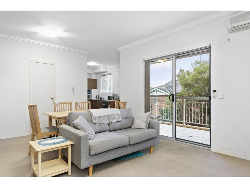 15/13-17 Regentville Road, Jamisontown NSW 2750