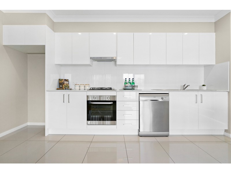 31/1 Glenmore Ridge Drive, Glenmore Park NSW 2745