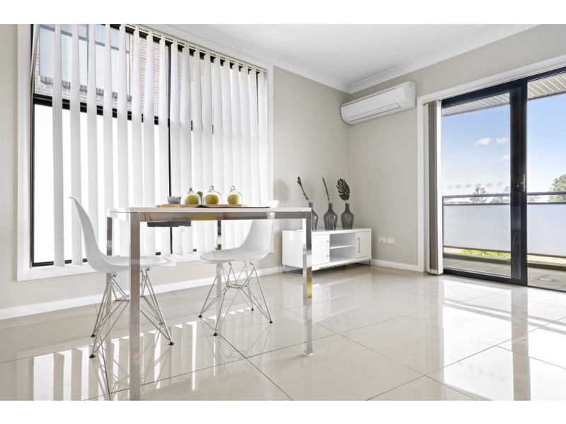 31/1 Glenmore Ridge Drive, Glenmore Park NSW 2745