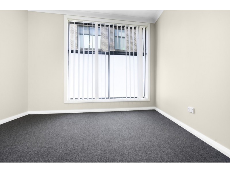 31/1 Glenmore Ridge Drive, Glenmore Park NSW 2745