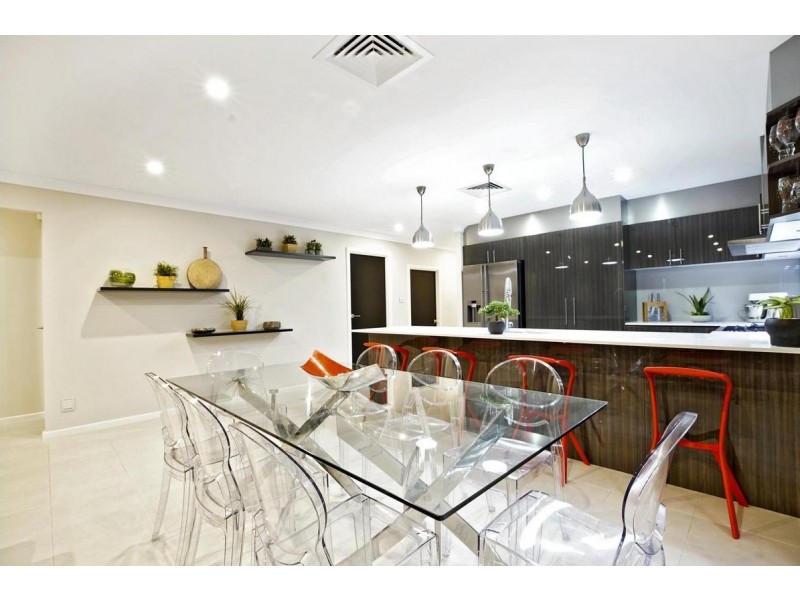 5 Hassall Way, Glenmore Park NSW 2745