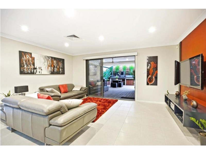 5 Hassall Way, Glenmore Park NSW 2745