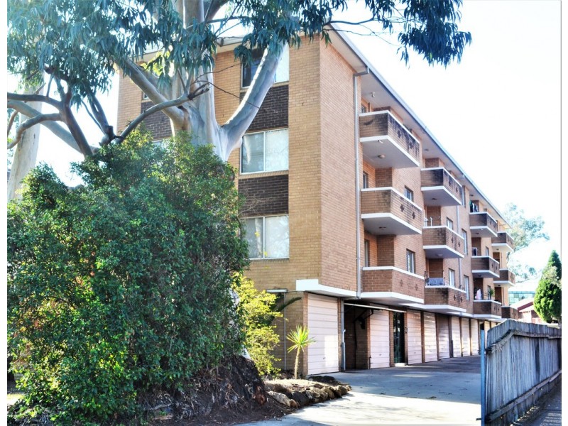 11/211 Derby Street, Penrith NSW 2750