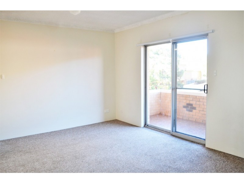 11/211 Derby Street, Penrith NSW 2750
