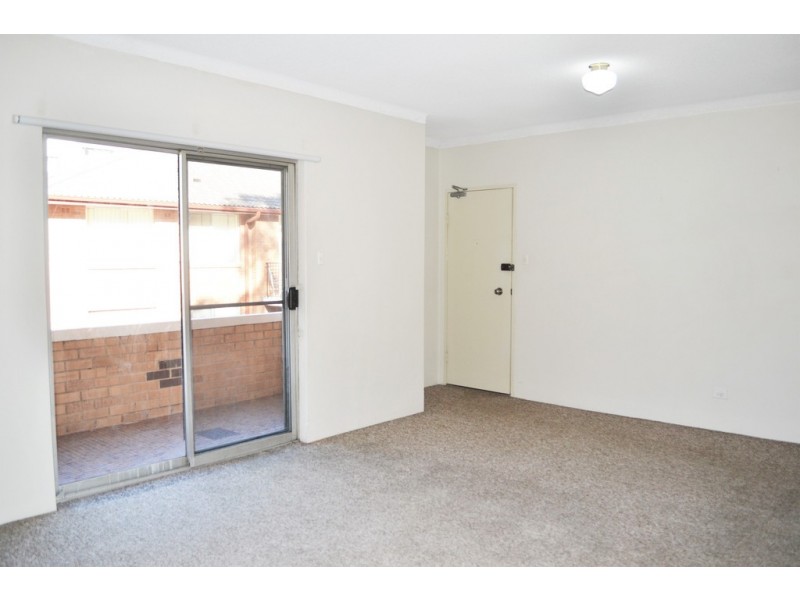 11/211 Derby Street, Penrith NSW 2750