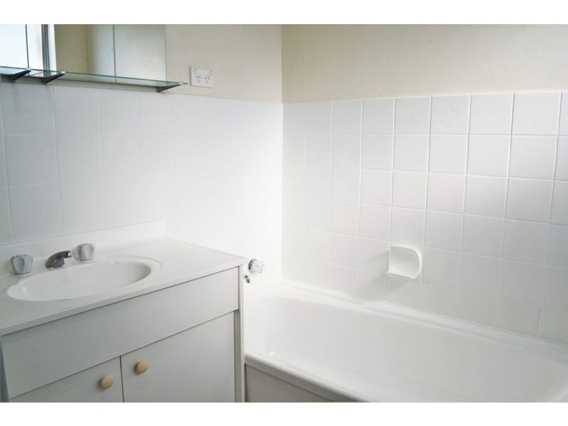 11/211 Derby Street, Penrith NSW 2750