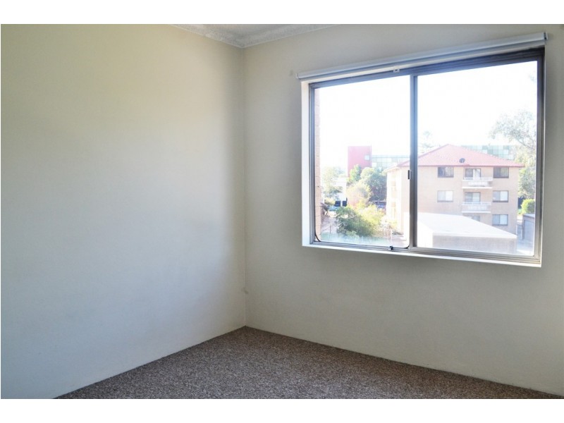 11/211 Derby Street, Penrith NSW 2750