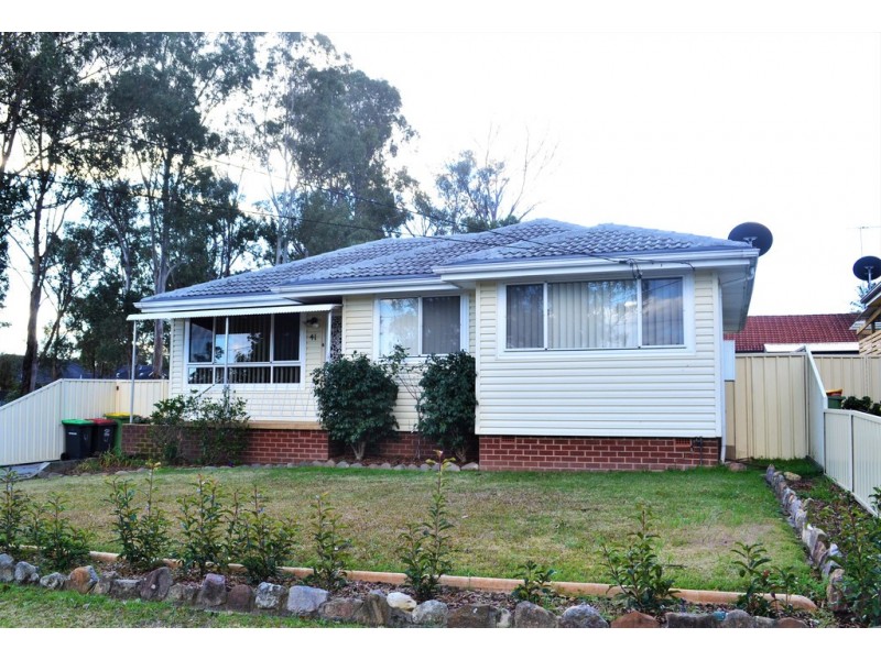 41 Barlow Street, Cambridge Park NSW 2747