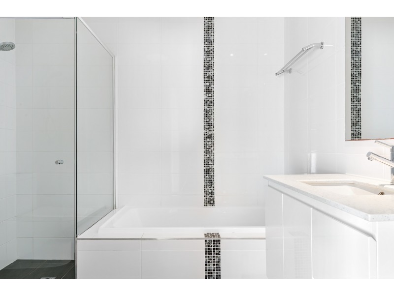 20/400 Glenmore Parkway, Glenmore Park NSW 2745