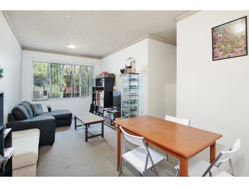 2/21 Haynes Street, Penrith NSW 2750