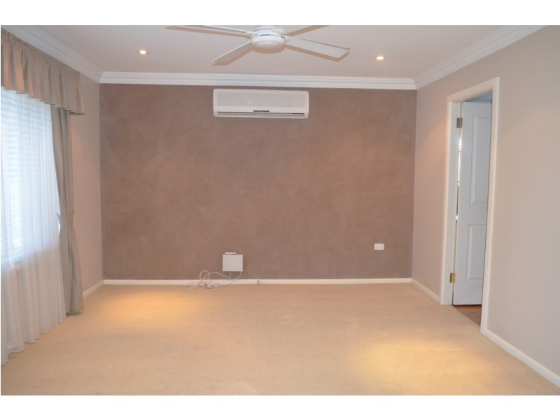 25 Taloma Street, South Penrith NSW 2750