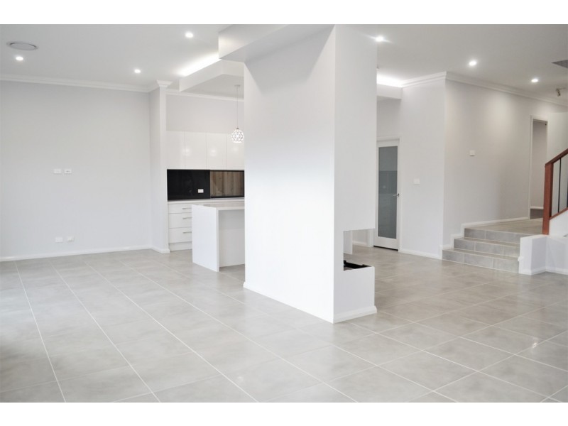 30 Prospect Avenue, Glenmore Park NSW 2745