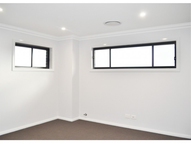 30 Prospect Avenue, Glenmore Park NSW 2745