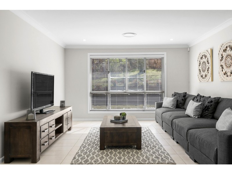 14 Roberts Road, Lawson NSW 2783