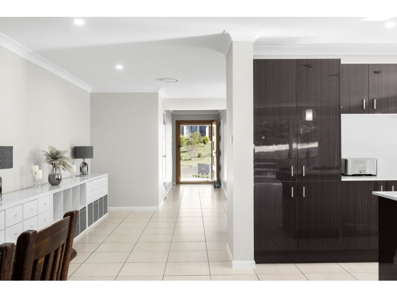 14 Roberts Road, Lawson NSW 2783