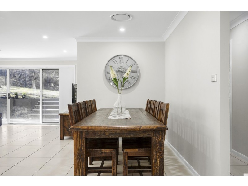14 Roberts Road, Lawson NSW 2783