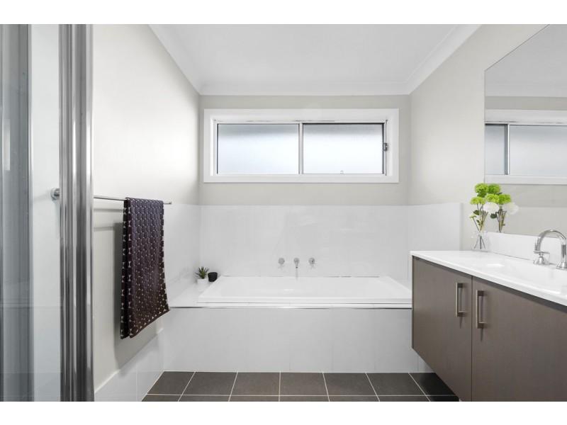 14 Roberts Road, Lawson NSW 2783