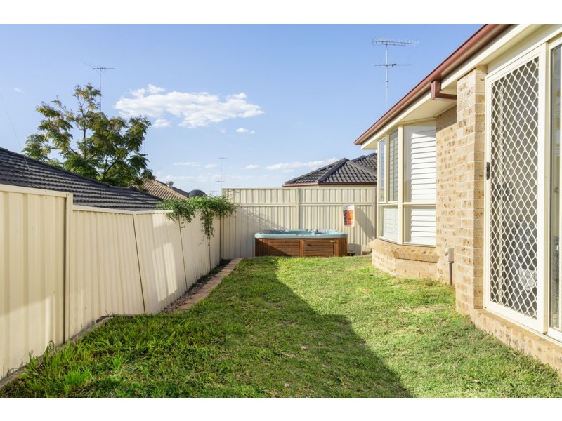 18 Jirramba Court, Glenmore Park NSW 2745