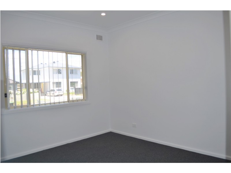 9 Worcester Road, Cambridge Park NSW 2747