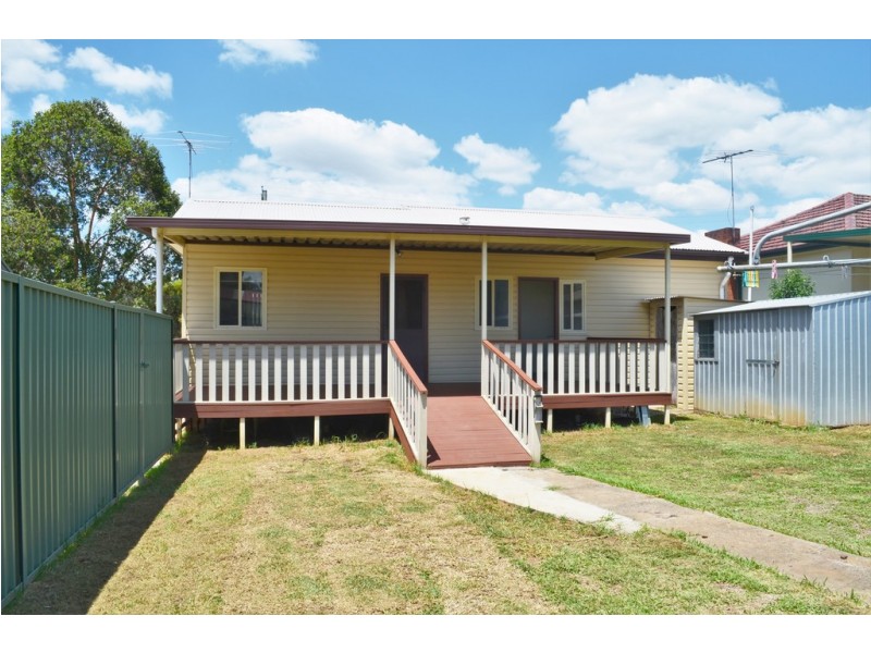 9 Worcester Road, Cambridge Park NSW 2747