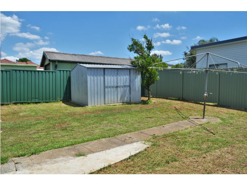 9 Worcester Road, Cambridge Park NSW 2747