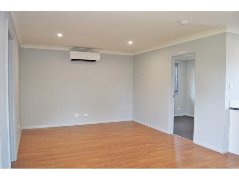 45a Lincoln Drive, Cambridge Park NSW 2747