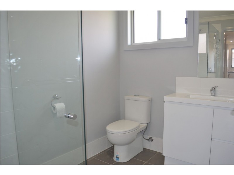 45a Lincoln Drive, Cambridge Park NSW 2747