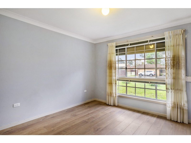 28 Martha Crescent, Cranebrook NSW 2749