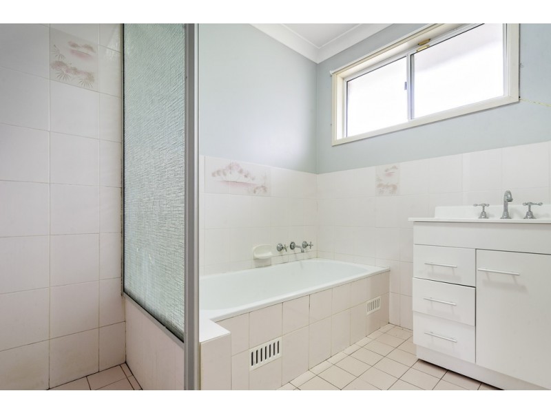 28 Martha Crescent, Cranebrook NSW 2749