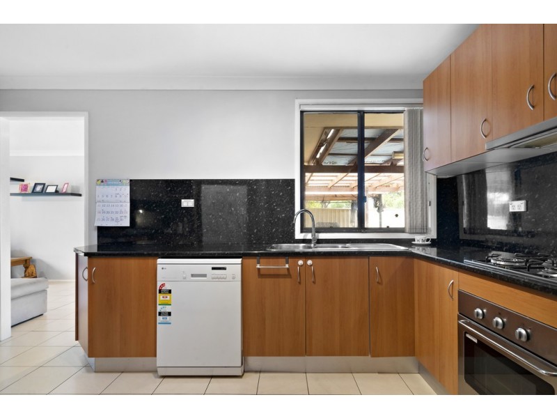 15 Myrtle Road, Claremont Meadows NSW 2747