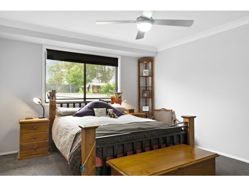 15 Myrtle Road, Claremont Meadows NSW 2747