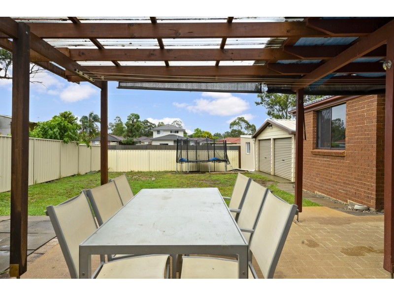 15 Myrtle Road, Claremont Meadows NSW 2747