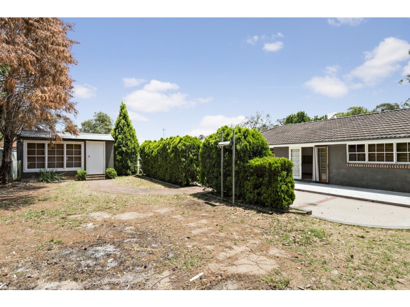 4 Sandy Glen, Werrington Downs NSW 2747