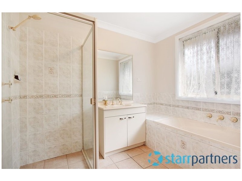28 Pinehurst Avenue, Glenmore Park NSW 2745