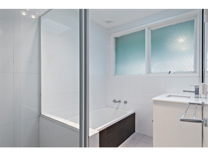 33 Hume Crescent, Werrington County NSW 2747