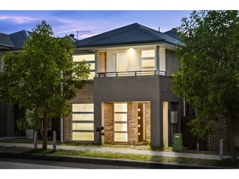 22 Glenmore Ridge Drive, Glenmore Park NSW 2745