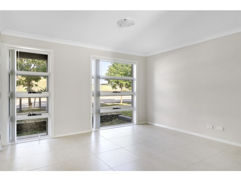 22 Glenmore Ridge Drive, Glenmore Park NSW 2745