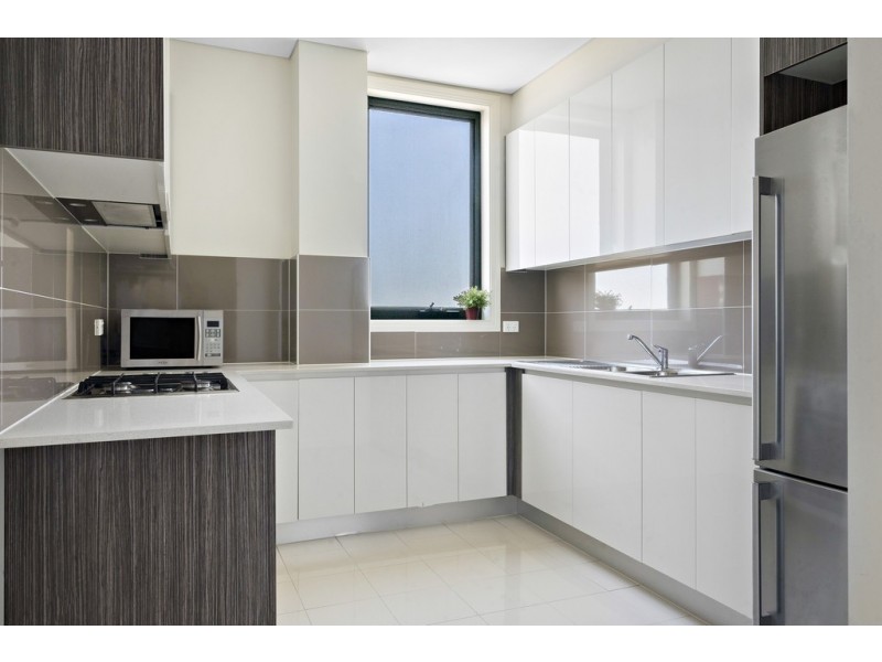 906/6-10 Charles Street, Parramatta NSW 2150