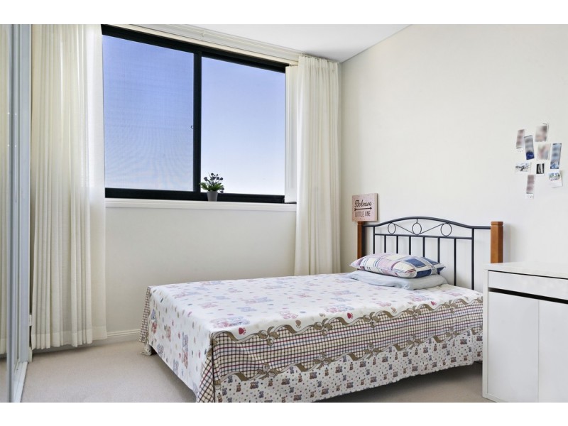 906/6-10 Charles Street, Parramatta NSW 2150